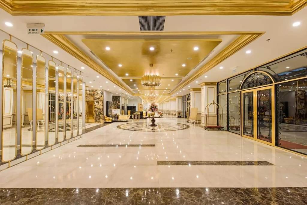 Golden Apartment With Sea View Da Nang Exterior photo
