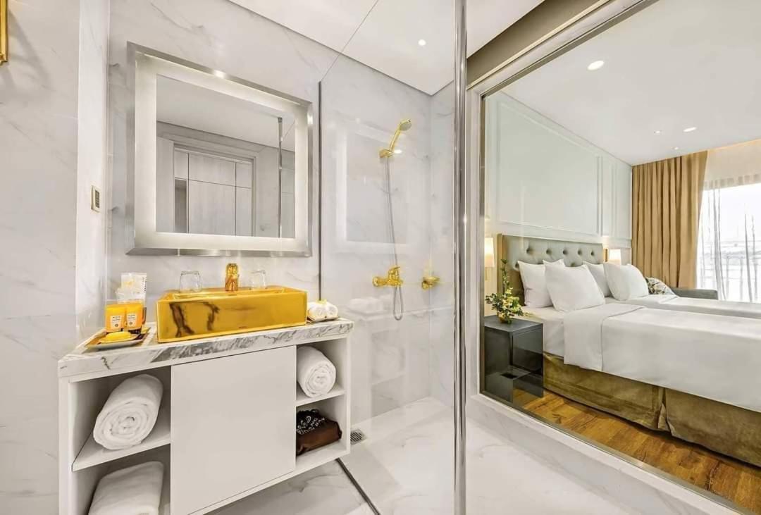 Golden Apartment With Sea View Da Nang Exterior photo