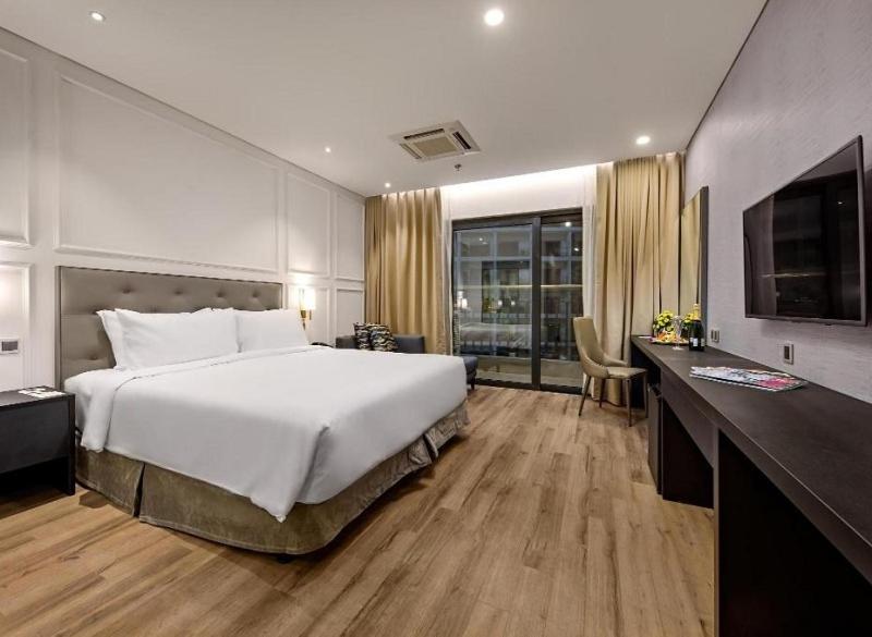 Golden Apartment With Sea View Da Nang Exterior photo