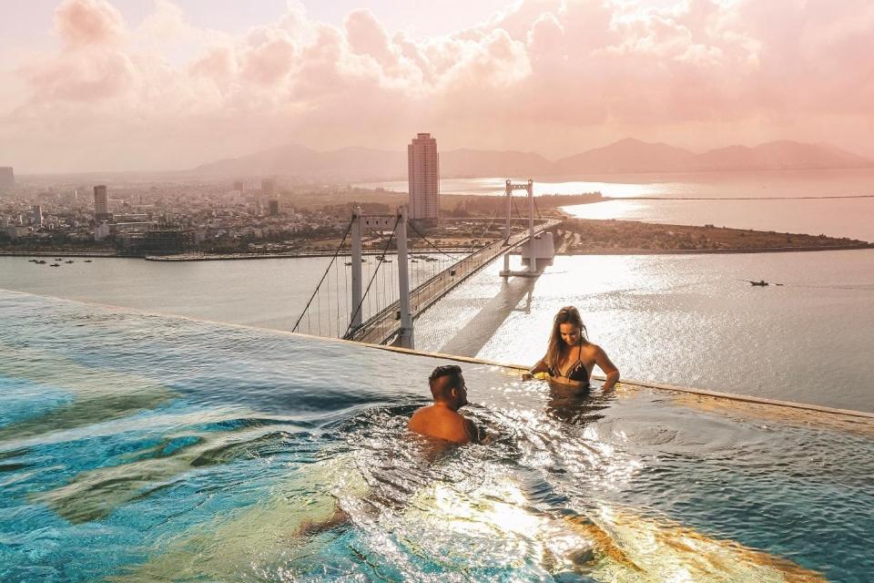 Golden Apartment With Sea View Da Nang Exterior photo