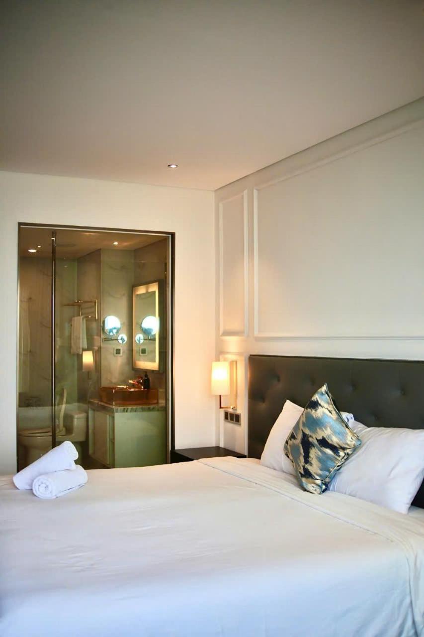 Golden Apartment With Sea View Da Nang Exterior photo